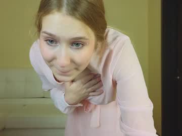 girl
        annikie cam image #2942186