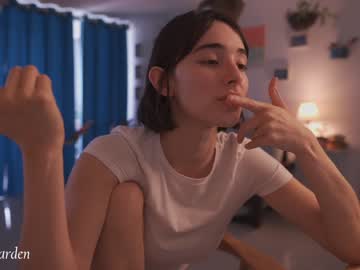 girl
        maria_alfonsina_ cam image #2158019