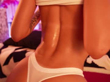 girl
        partymal cam image #4845155