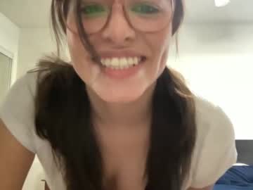 girl
        itsarielford cam image #643728