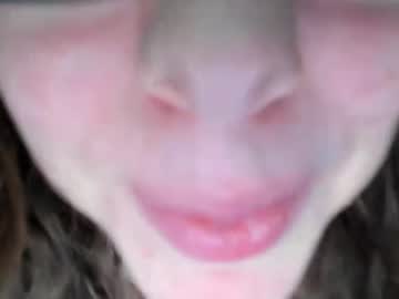 girl
        amyrae cam image #2494331