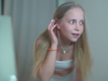 girl
        appr0ved cam image #3657176