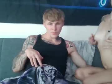 couple
        dotfdemon cam image #1985757