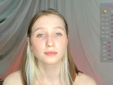 girl
        brittgoodie cam image #3242268