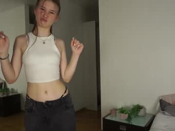 girl
        bananini_anallove cam image #6949759