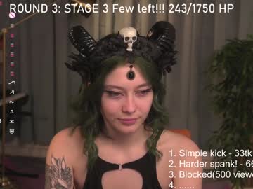 girl
        kina_ka cam image #5816317