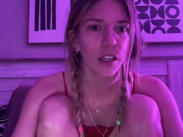 girl
        oliviahansleyy cam image #6269526