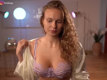 girl
        chillwithkira cam image #1714947