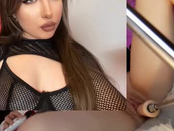 girl
        lizyy_baby cam image #6665768