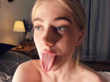 girl
        kateharrise cam image #2508949