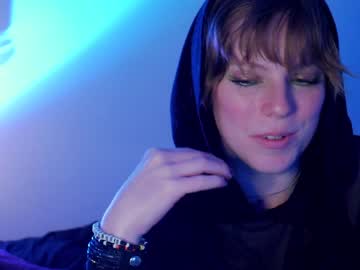 girl
        sisypheanlove cam image #1265056