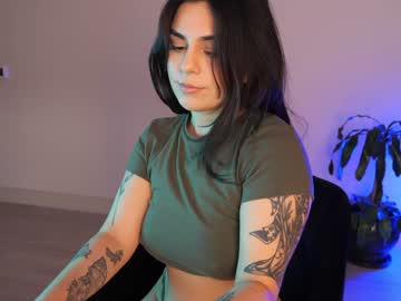 girl
        doubedeesarai cam image #6922779