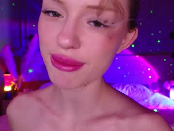 girl
        liamurr cam image #1164925