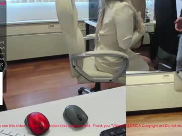 couple
        milf_viktoria cam image #1007688
