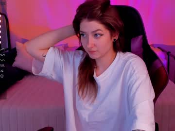 girl
        vvednesday cam image #13085