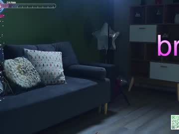 girl
        audreycarvin cam image #4537320