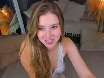 girl
        milablush cam image #2092866