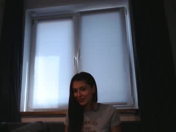 girl
        hi_monelisa cam image #4675053