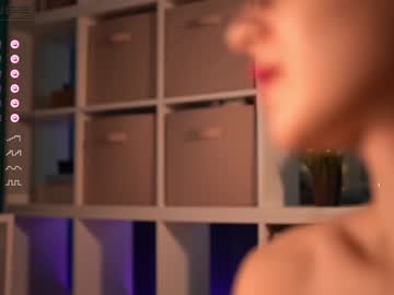 girl
        _maybelin_ cam image #796363