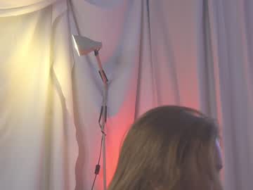 girl
        redhead_at_sunset cam image #1867840
