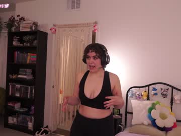 girl
        evelynpiers cam image #1161917