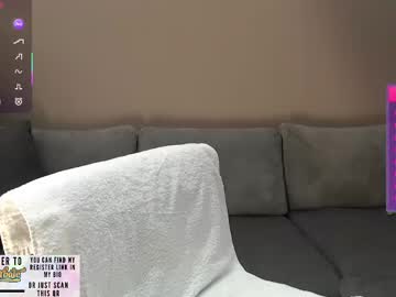 girl
        lucylia_ cam image #6505272