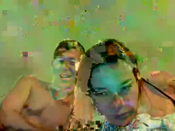 couple
        hornyfucks420 cam image #523287