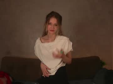 girl
        skinny_eve cam image #6131020