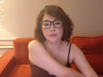 girl
        kimi_kay cam image #4383957
