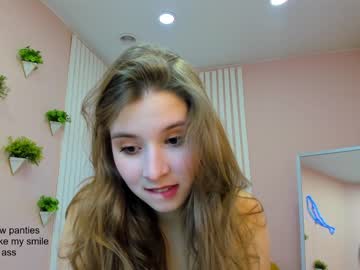 girl
        milablush cam image #66313