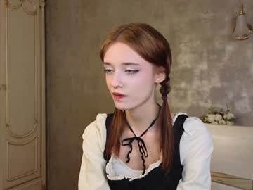 girl
        wiloneakerley cam image #4696104