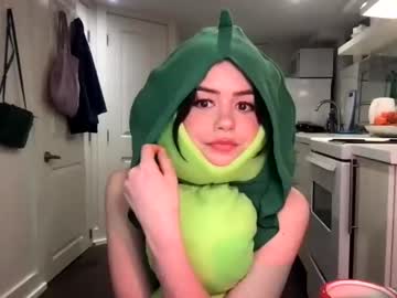 girl
        littlesugarpea cam image #1154849