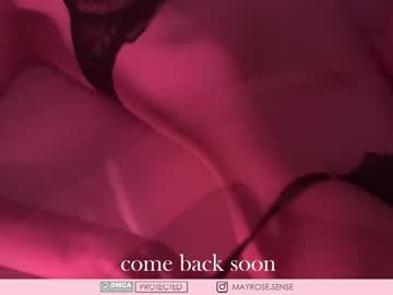 girl
        may_rose_ cam image #3105681