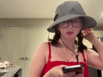 girl
        blubella cam image #3574122