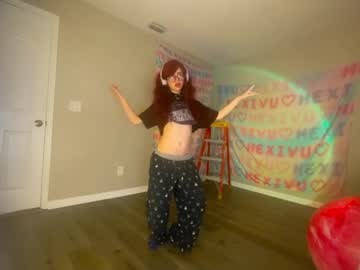 girl
        hexivu cam image #4603275