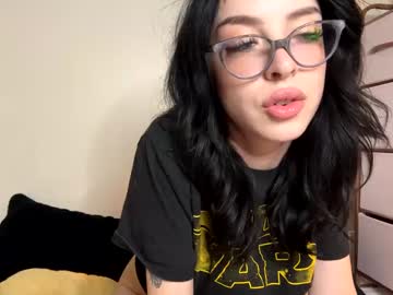 girl
        bearbaddie cam image #1867146