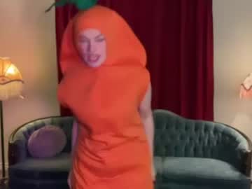 girl
        bigredcarrott cam image #1973960