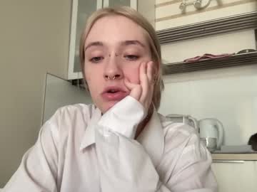 girl
        crystallluna cam image #2097570
