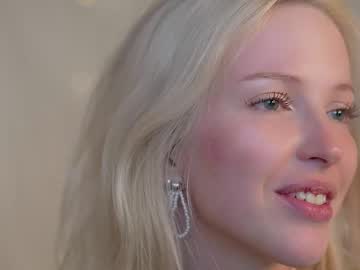 couple Cam Girls Masturbating With Dildos On Chaturbate with sparks__daisy
