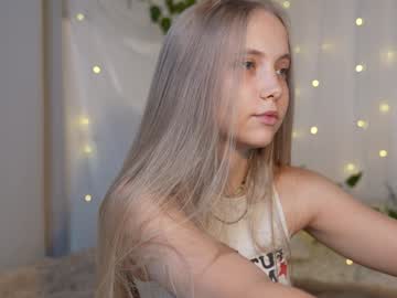 girl
        appr0ved cam image #5132074