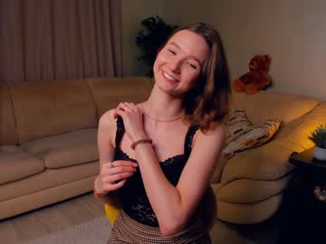 girl
        udelefarro cam image #4025160