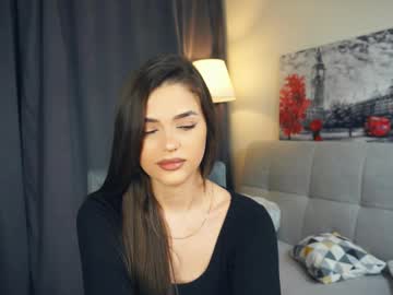 girl
        zarabeamer cam image #6782966