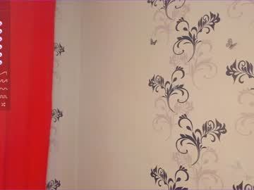 girl
        mila_milka_ cam image #2639385