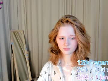 girl
        navy_blush cam image #3470531