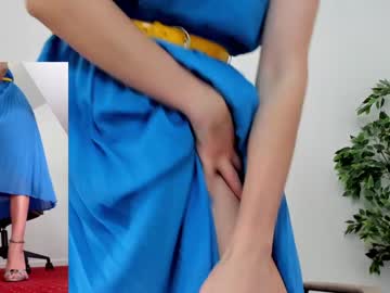 girl
        legswattitude cam image #4274321