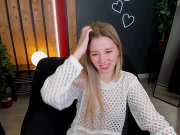 girl
        milablush cam image #3083083