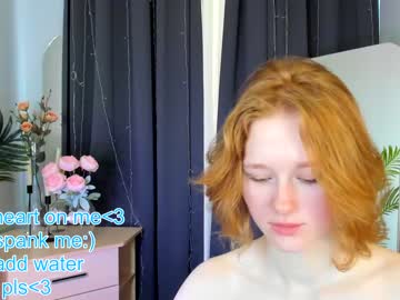 girl
        navy_blush cam image #3476000