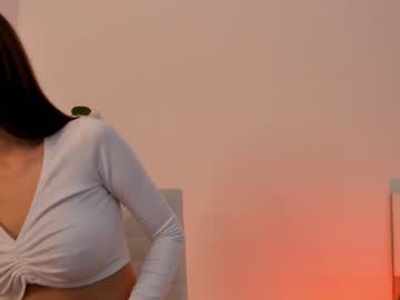 girl
        elizabeth__gray cam image #692807