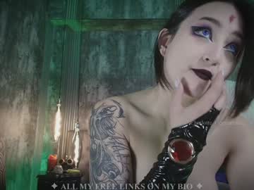 girl
        charlotte_germanotta_ cam image #6345806