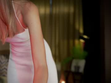 girl
        hanna_hunnam cam image #5316965